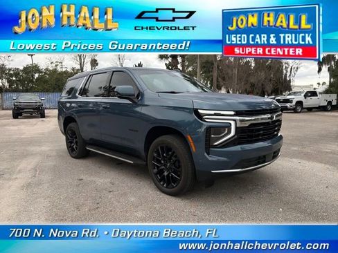 Used 2025 Chevrolet Tahoe LS image 1