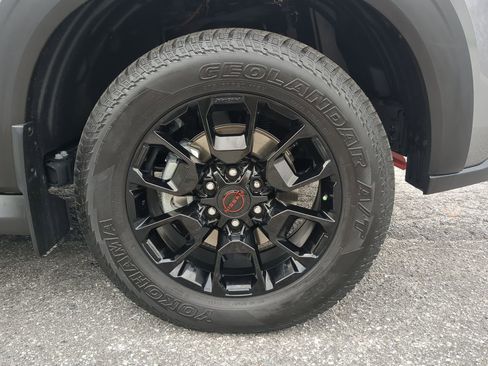 Used 2025 Nissan Armada PRO-4X image 9