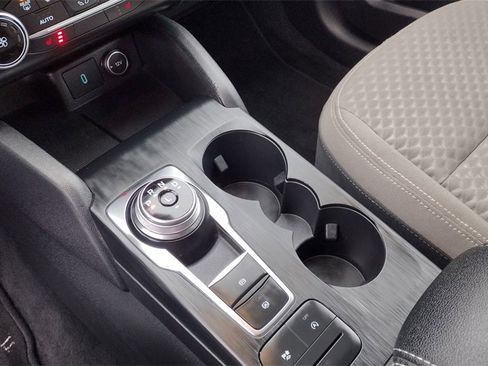 Certified 2020 Ford Escape SE image 13