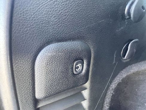 Used 2017 Jeep Grand Cherokee Limited w/ Luxury Group II image 11