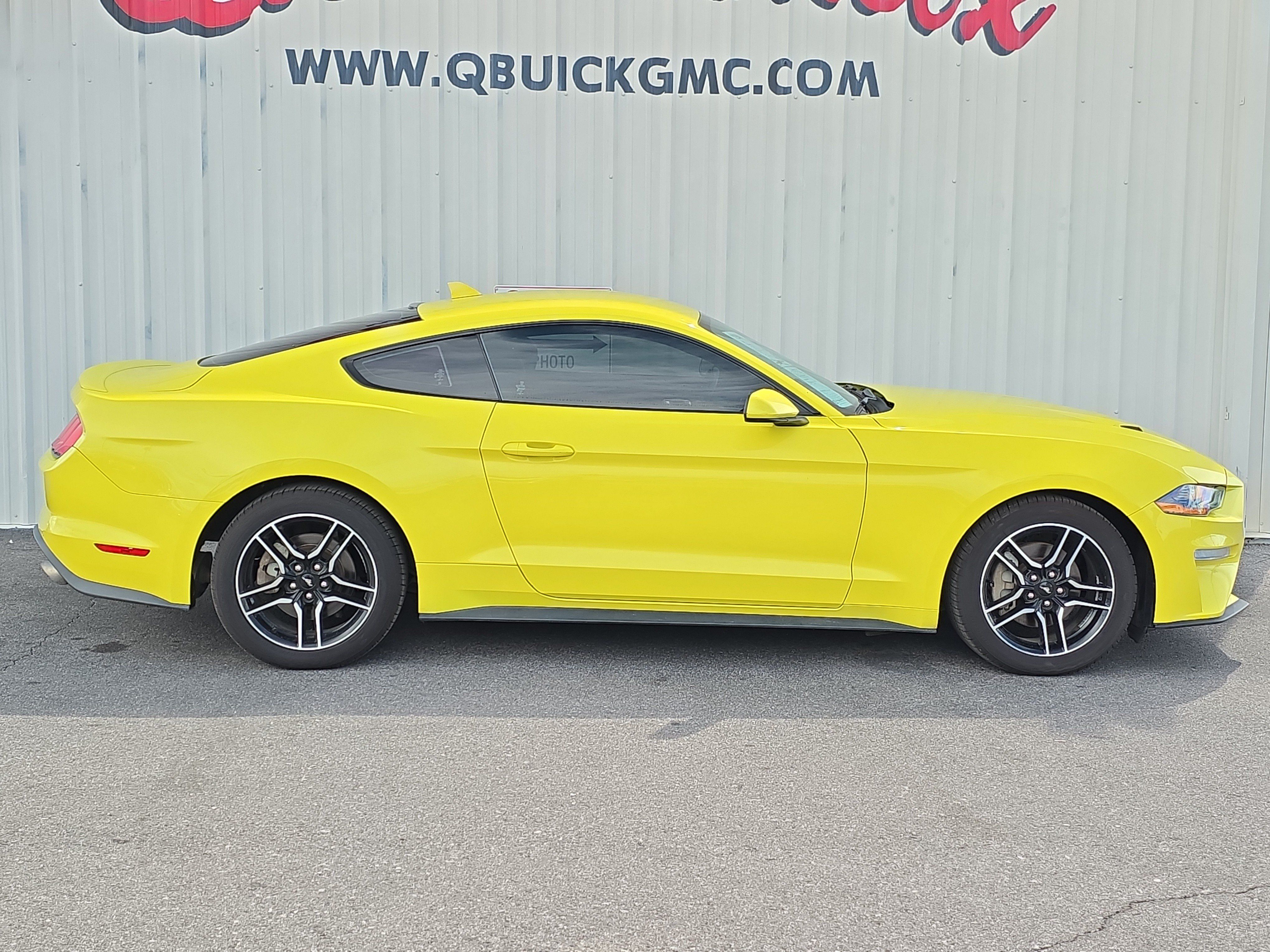 Used 2021 Ford Mustang Premium RWD image 8