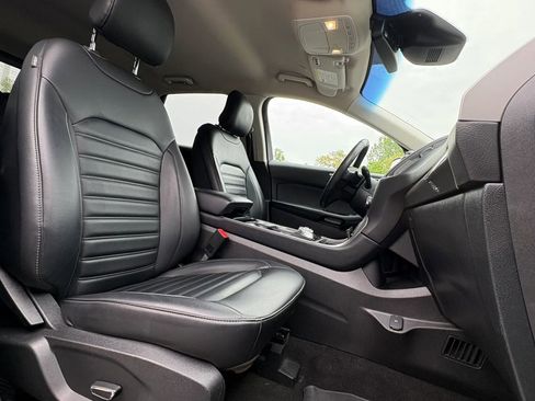 Used 2019 Ford Edge SEL w/ Equipment Group 201A AWD/4WD image 31