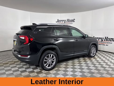 Used 2022 GMC Terrain SLT image 5