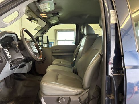 Used 2013 Ford F250 XL w/ Skid Plate Pkg AWD/4WD image 11