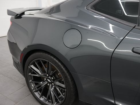 Used 2017 Chevrolet Camaro ZL1 RWD image 25