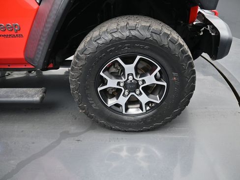 Used 2019 Jeep Wrangler Unlimited Rubicon w/ LED Lighting Group image 34