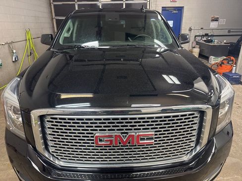 Used 2016 GMC Yukon Denali w/ Open Road Package image 8