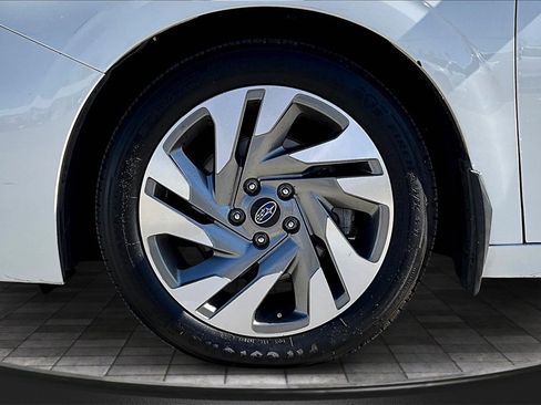 Used 2023 Subaru Legacy Limited image 9