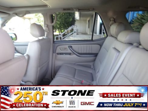 Used 2006 Toyota Sequoia Limited RWD image 20