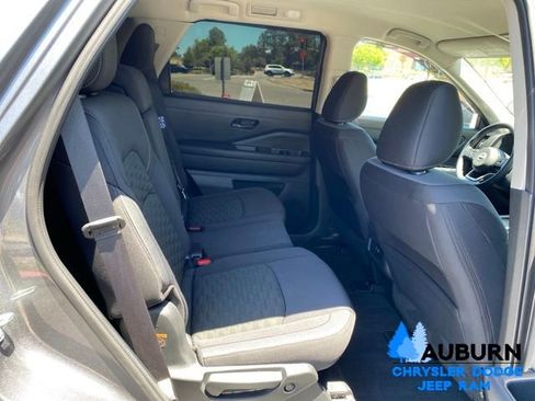 Used 2024 Nissan Pathfinder SV AWD/4WD image 20