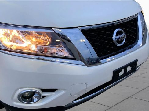 Used 2014 Nissan Pathfinder SL w/ SL Premium Package FWD image 29