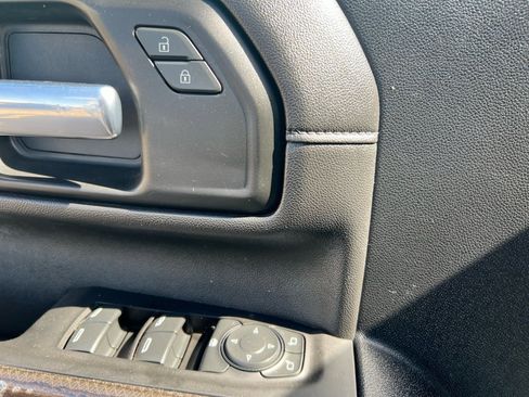 Used 2021 Chevrolet Silverado 3500 LT AWD/4WD image 32