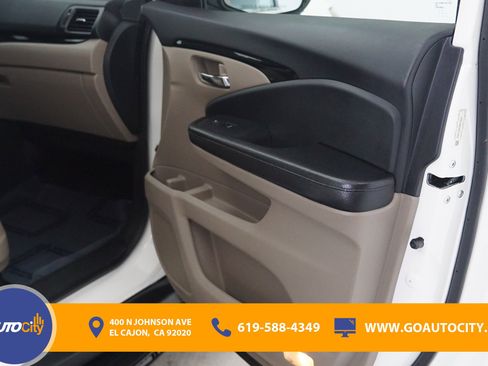 Used 2016 Honda Pilot Touring image 18