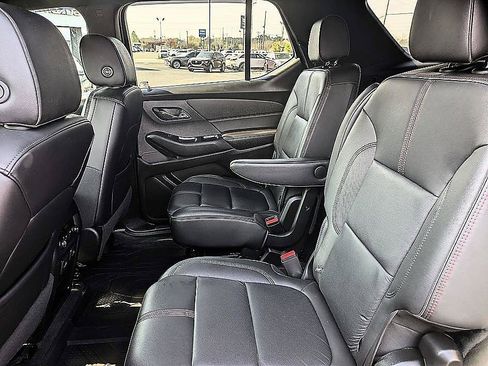 Used 2023 Chevrolet Traverse RS AWD/4WD image 25