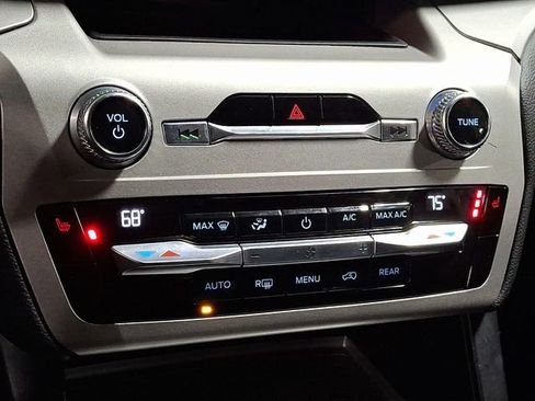 Used 2021 Ford Explorer XLT w/ Class III Trailer Tow Package image 16