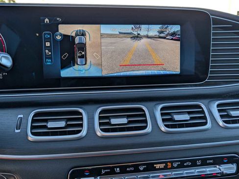 Used 2025 Mercedes-Benz GLS 450 4MATIC image 19