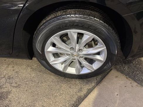 Used 2024 Chevrolet Malibu LT image 44