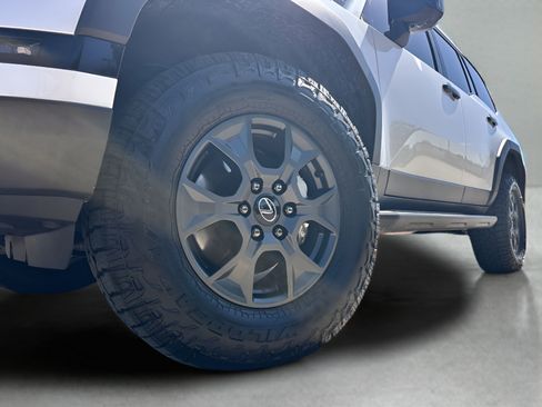 Used 2025 Lexus GX 550 AWD/4WD image 25