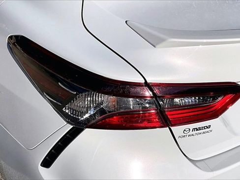 Used 2024 Toyota Camry SE image 20