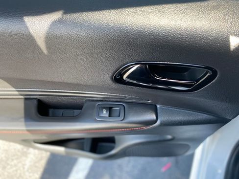 Used 2024 Dodge Durango GT RWD image 17