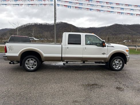 Used 2014 Ford F250 Lariat w/ Lariat Ultimate Package image 3