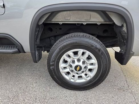 Used 2025 Chevrolet Silverado 2500 LT w/ Convenience Package AWD/4WD image 18