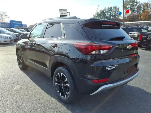 Used 2023 Chevrolet TrailBlazer LT w/ Convenience Package image 4