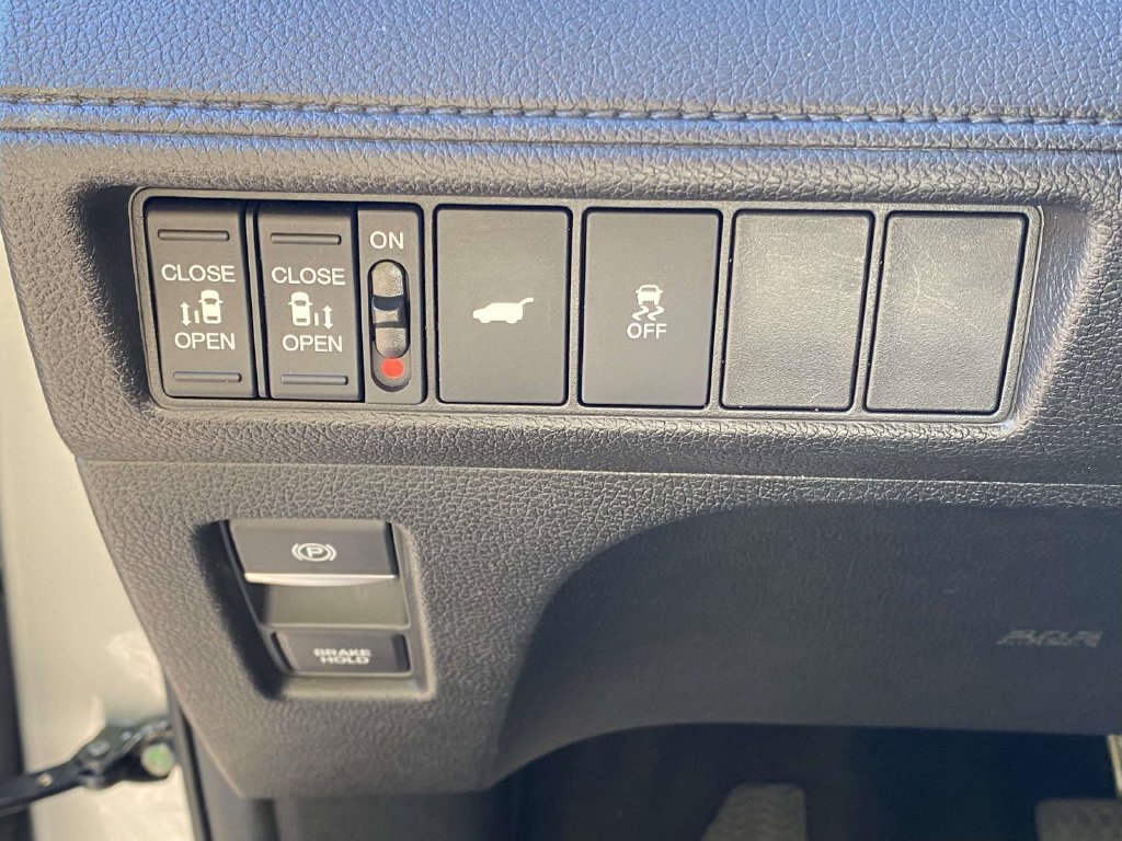 Used 2025 Honda Odyssey EX-L image 18