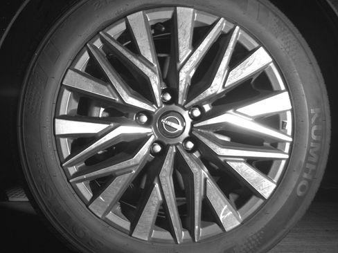 Used 2025 Nissan Altima 2.5 SV image 12