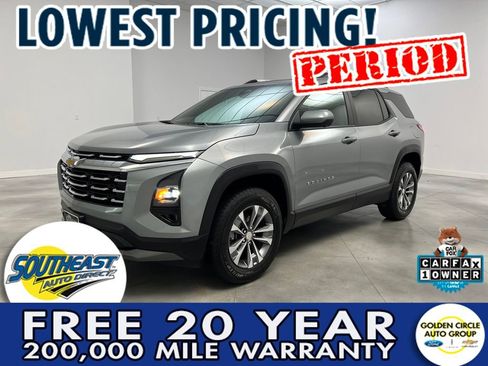Used 2025 Chevrolet Equinox LT w/ Convenience Package II image 3