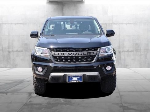 Used 2019 Chevrolet Colorado Z71 w/ Z71 Midnight Edition AWD/4WD image 4