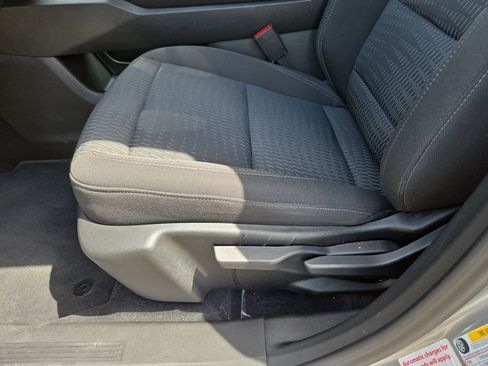 Used 2025 Chevrolet Equinox LT AWD/4WD image 14