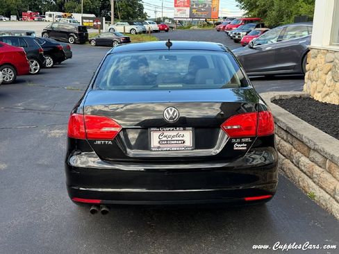 Used 2012 Volkswagen Jetta SEL FWD image 9