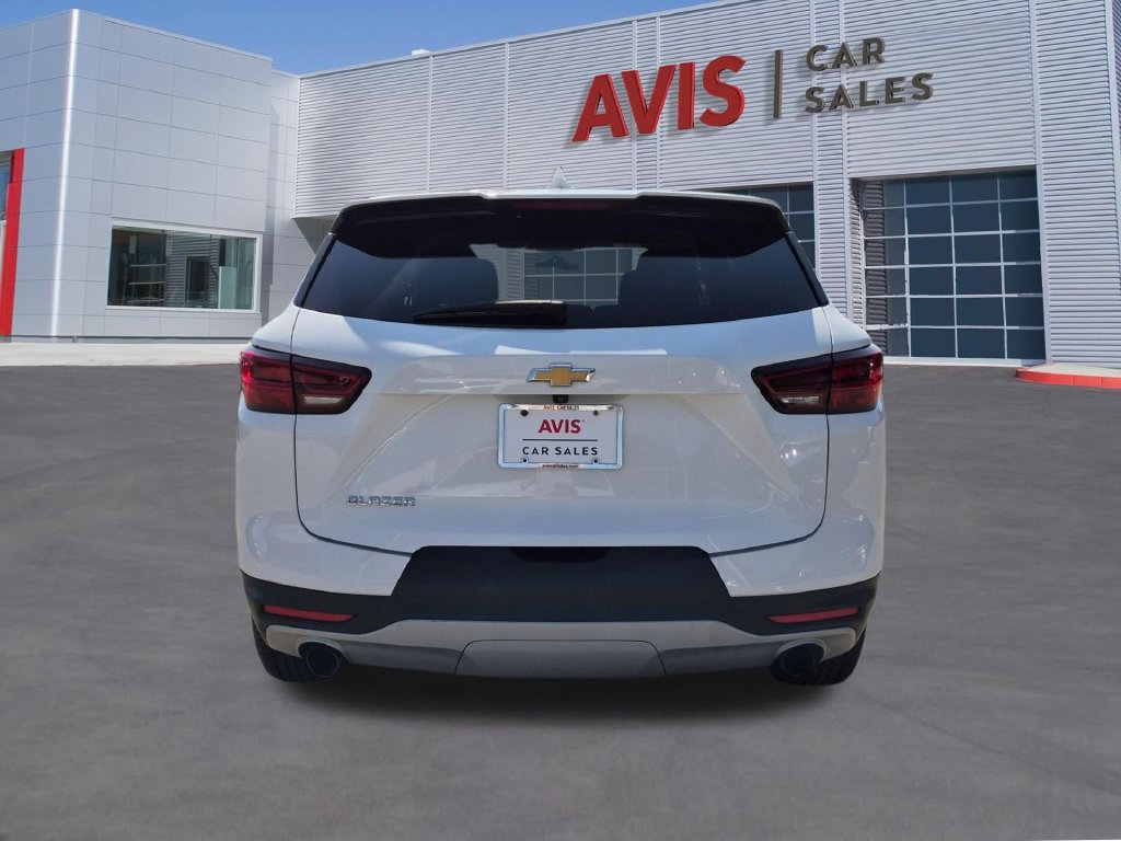 Used 2025 Chevrolet Blazer LT FWD image 7