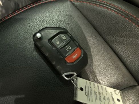 Used 2022 Jeep Gladiator Rubicon w/ LED Lighting Group image 27