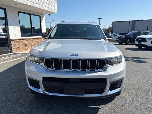 Used 2023 Jeep Grand Cherokee L Limited AWD/4WD image 12