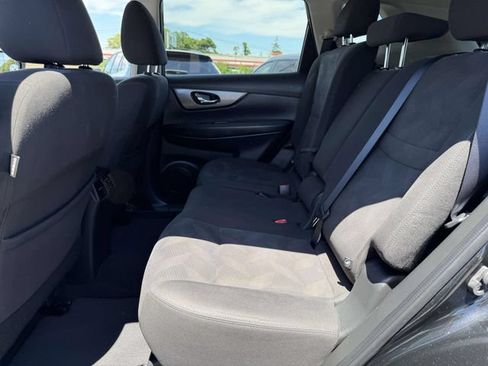 Used 2016 Nissan Rogue SV AWD/4WD image 12