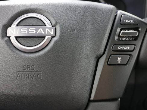 Used 2024 Nissan Frontier SL w/ Technology Package image 31