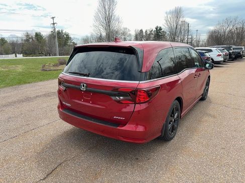 Certified 2024 Honda Odyssey Sport image 5
