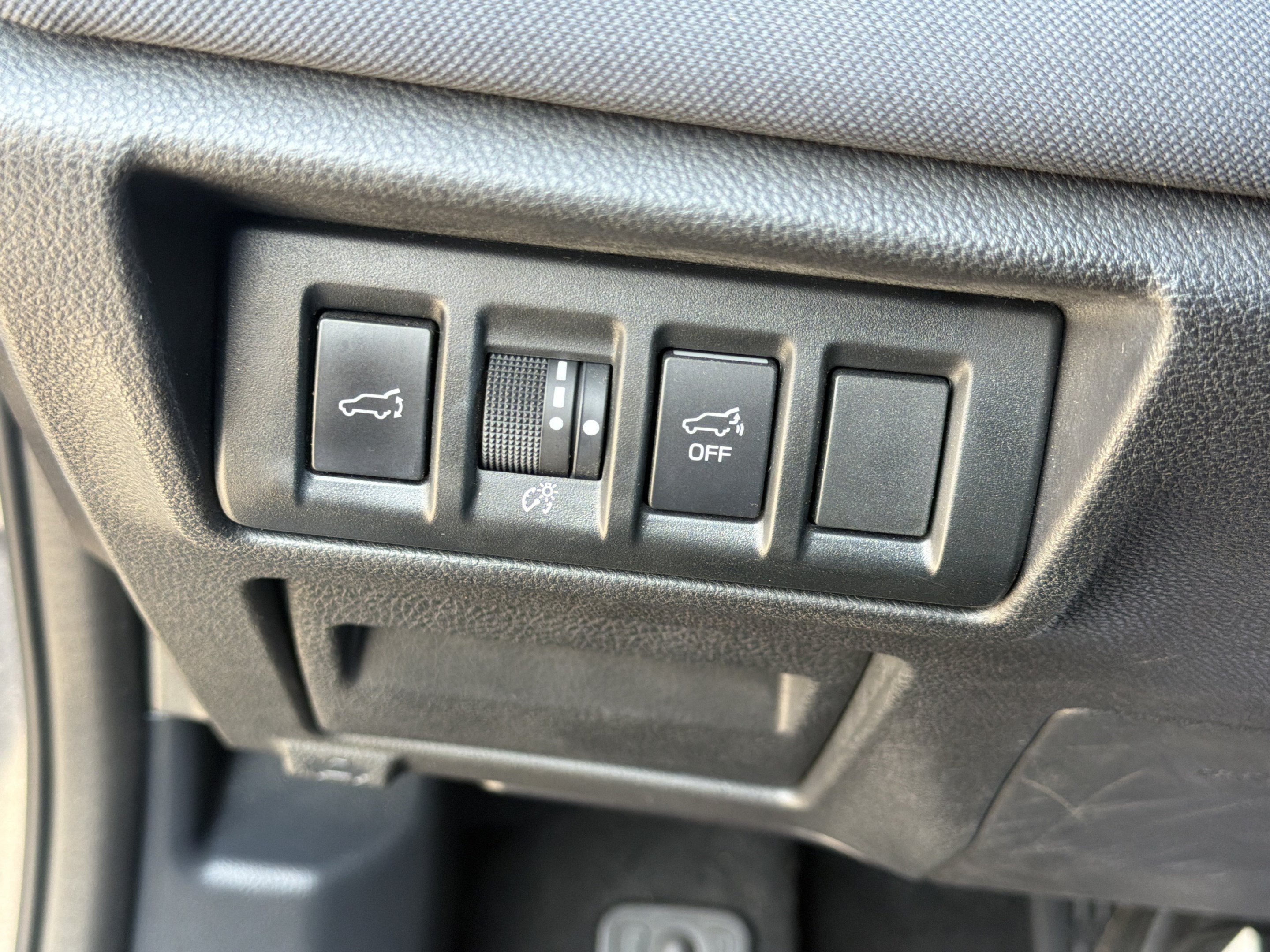 Used 2023 Subaru Outback Premium AWD/4WD image 22