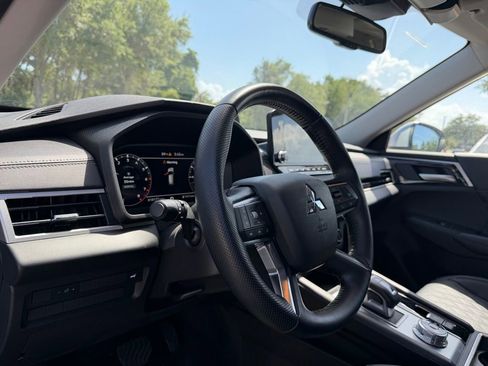 Used 2024 Mitsubishi Outlander SEL FWD image 9