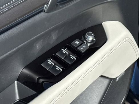 New 2025 MAZDA CX-5 AWD 2.5 S w/ Premium Plus Pkg image 6