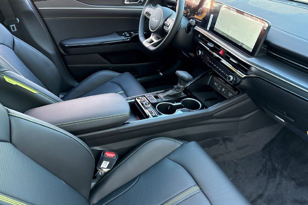 New 2026 Kia K5 GT FWD image 16