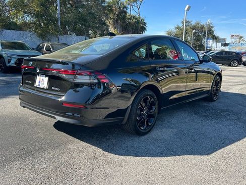 Used 2025 Honda Accord SE image 7
