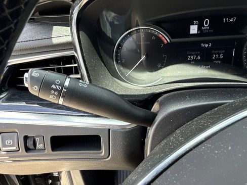 Used 2024 Cadillac XT5 Premium Luxury FWD image 28