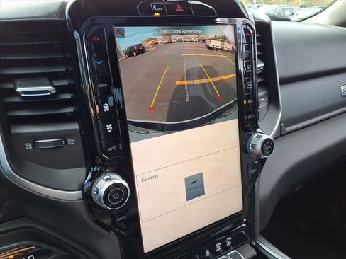 New 2026 RAM 1500 4x4 Crew Cab image 21