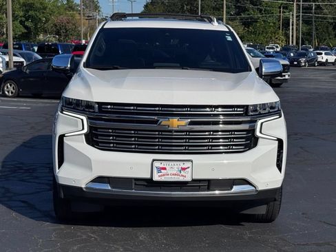 Used 2021 Chevrolet Suburban Premier AWD/4WD image 19