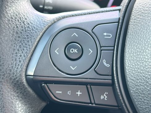 Used 2024 Toyota RAV4 XLE w/ Convenience Package FWD image 20