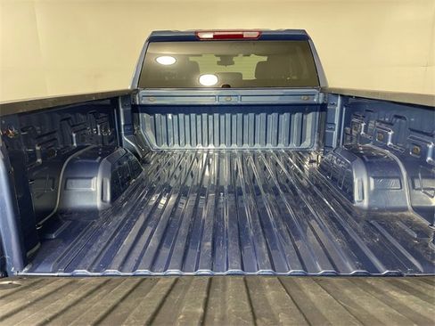 Used 2024 Chevrolet Silverado 1500 LT image 14