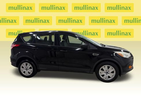 Used 2016 Ford Escape S FWD image 2